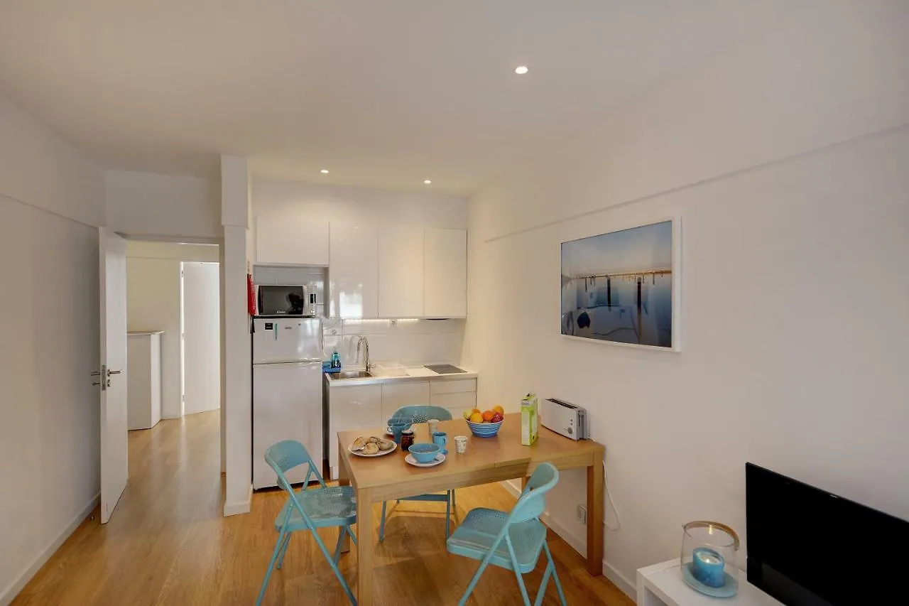 Bairro Azul - Av. Ressano Garcia Hotel Lisbon